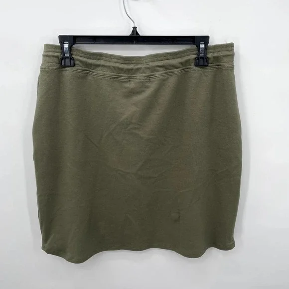 SUNDRY FOR EVEREVE Sunday Skirt with Bungee Drawcord in Olive // 4 (XL) - Picture 7 of 8